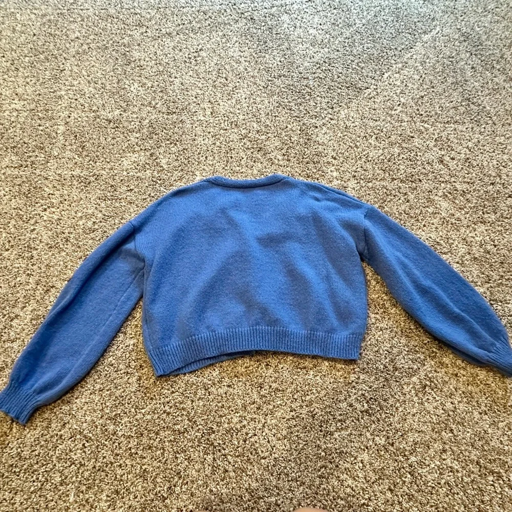 Festive & Fun: Gingerbread Man Cropped Cardigan in Blue - Picture 3 of 3